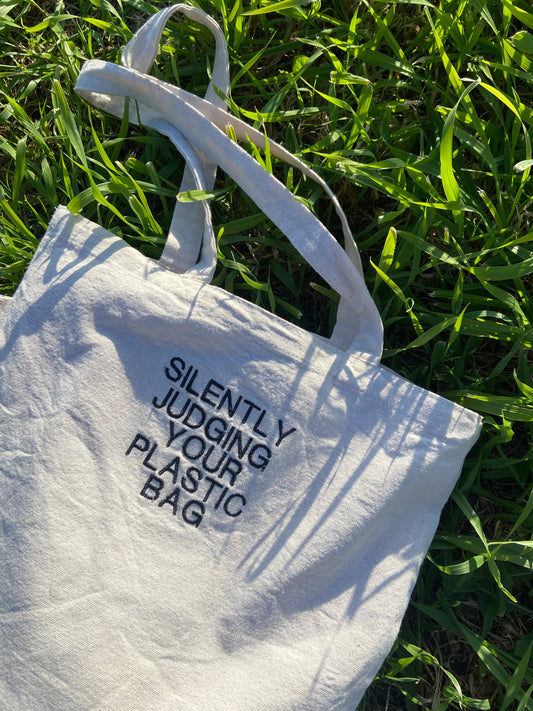 'Silently judging' tote bag