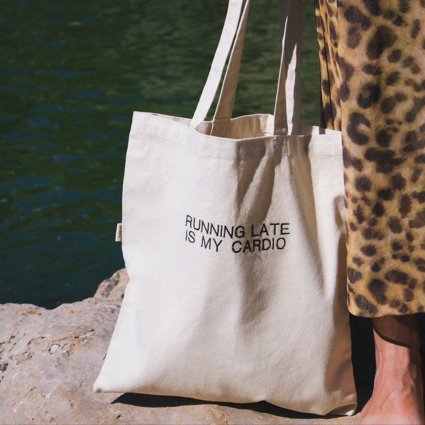 'Running late' tote bag